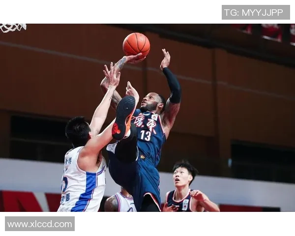 深圳篮球队强势领跑钻石联赛积分榜积73分展现冠军实力