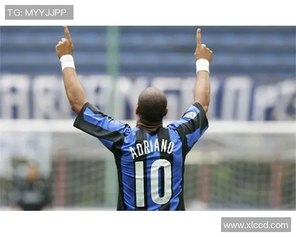 足球场上的天才之星揭示最具才华的足球明星背后的故事与成就