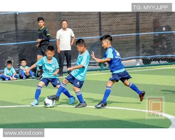 足球五人制比赛的魅力与技巧解析让你领略不一样的足球世界